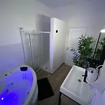 Zen - Roubaix-lille - Balneo - Cinema - Billard Appartement Roubaix